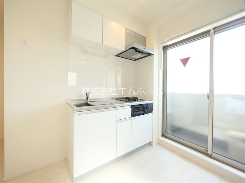 キッチン　システムキッチン（ガス2口コンロ・グリル付）