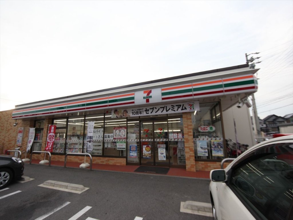 コンビニ　セブンイレブン 名古屋幸心3丁目店（コンビニ）（コンビニ）まで240m