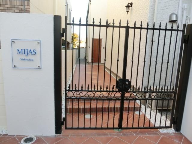 エントランス　エントランス