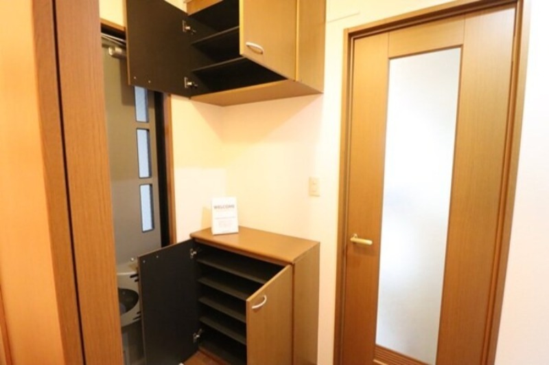 玄関　図面と現状に相違がある場合には現状を優先