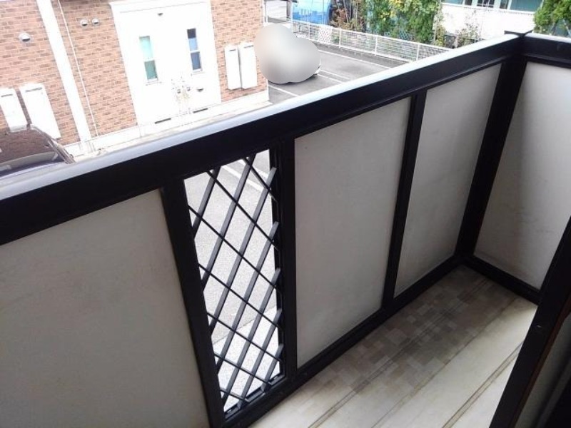 バルコニー　図面と現状に相違がある場合には現状を優先