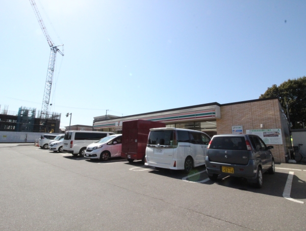 コンビニ　セブン-イレブン つくば万博記念公園駅西店（コンビニ）まで1100m