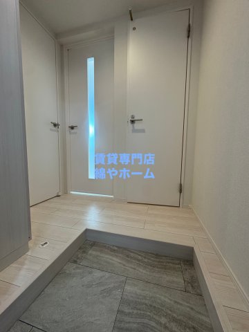 玄関　落ち着いた玄関です