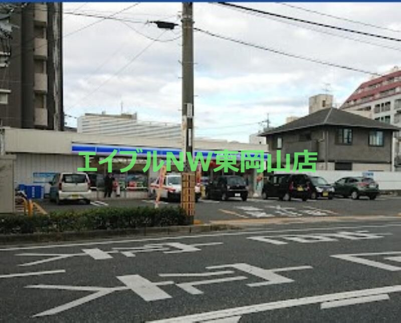 コンビニ　ローソン岡山門田屋敷店（コンビニ）まで387m