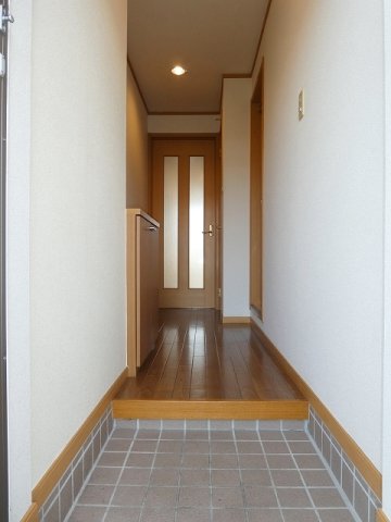 玄関　落ち着いた玄関です