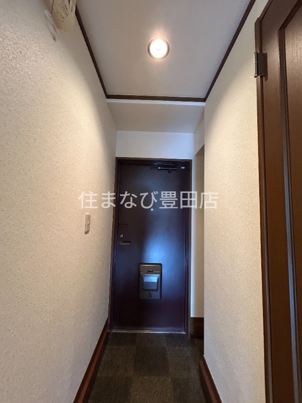 玄関　同型別部屋写真