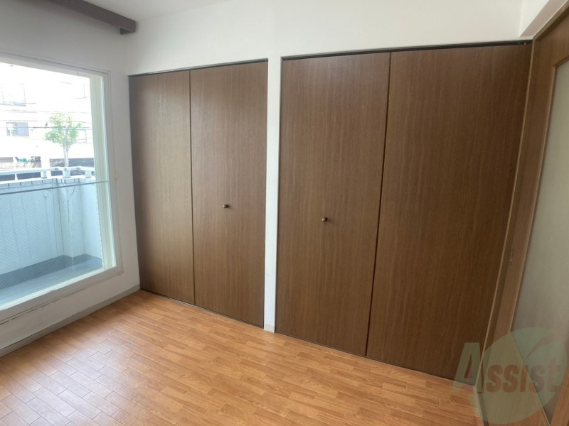 収納　寝室の収納です。部屋がすっきり片付きます。