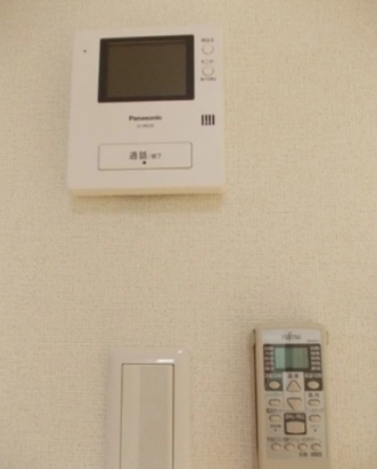 セキュリティ　☆安心のモニター付きインターホン付き☆