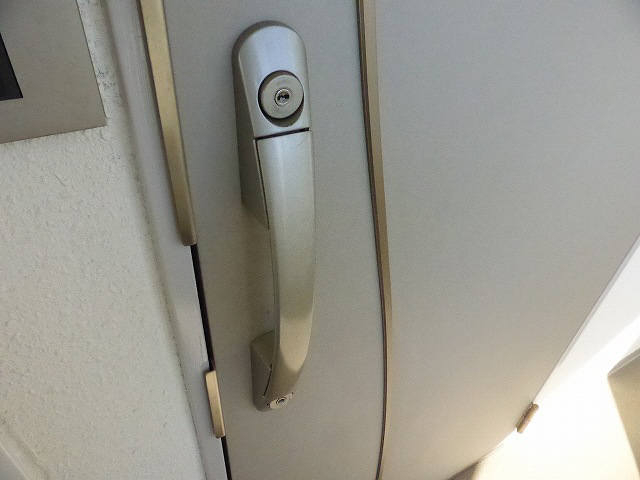 玄関　ディンプルキーＷロック