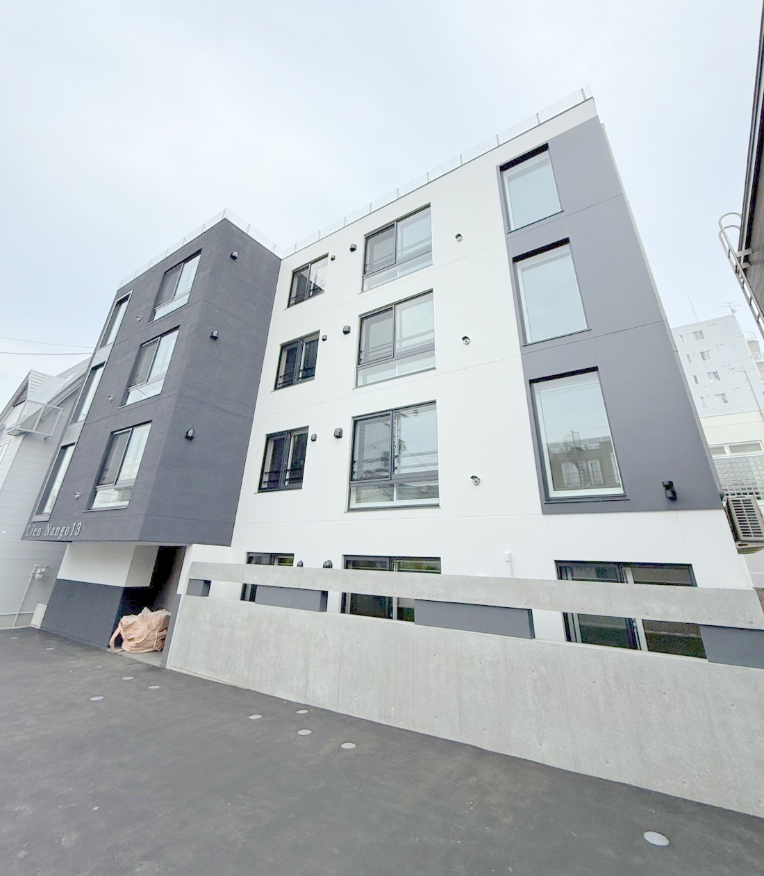 建物外観　設備充実のハイグレードマンションです♪都市ガスで光熱費お得♪