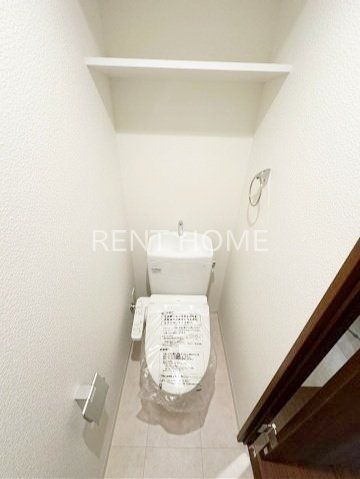 トイレ　ウォシュレット付き