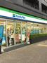 コンビニ　ファミリーマート 中央月島三丁目店（コンビニ）まで195m