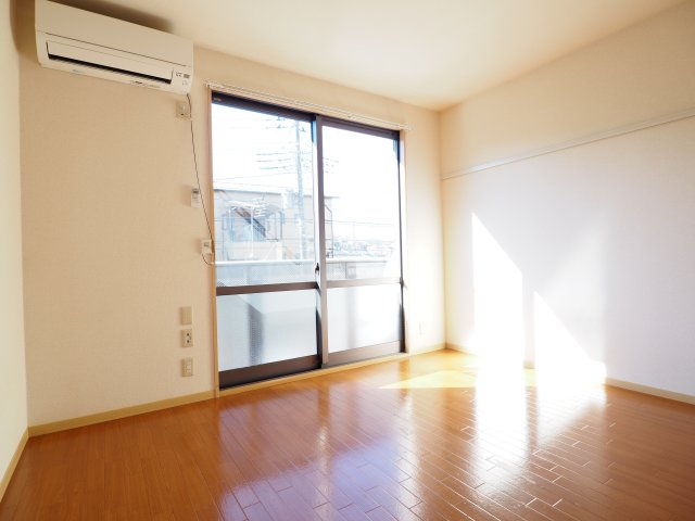 居室・リビング　洋室　７帖