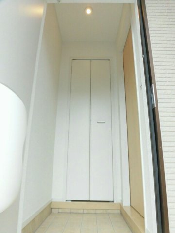 玄関　シンプルで使いやすい玄関です