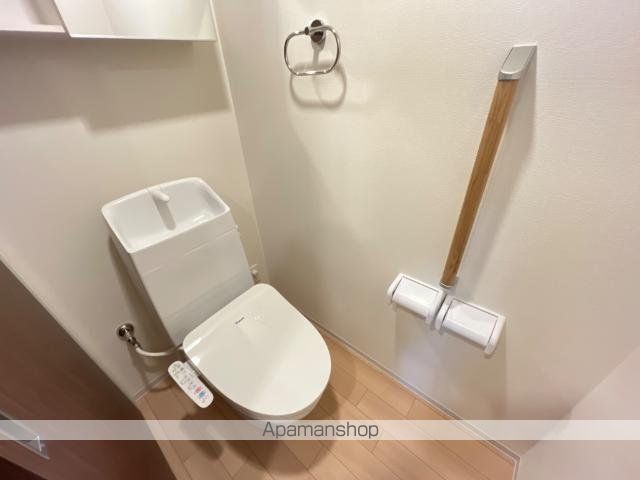瀬上アパートのトイレ写真