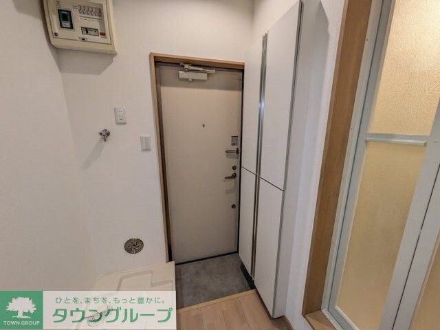 ＪＲ山手線 大崎駅 徒歩7分 4階建 築13年の玄関写真