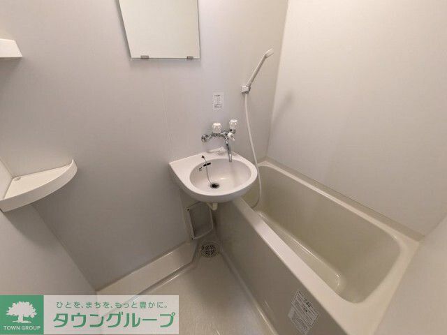 ＪＲ山手線 大崎駅 徒歩7分 4階建 築13年の風呂写真