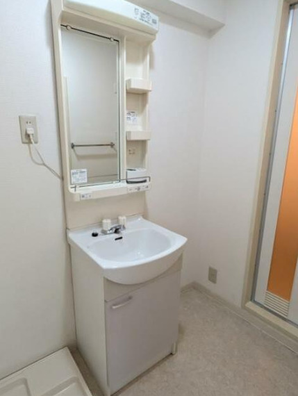 洗面設備　※別部屋参考写真