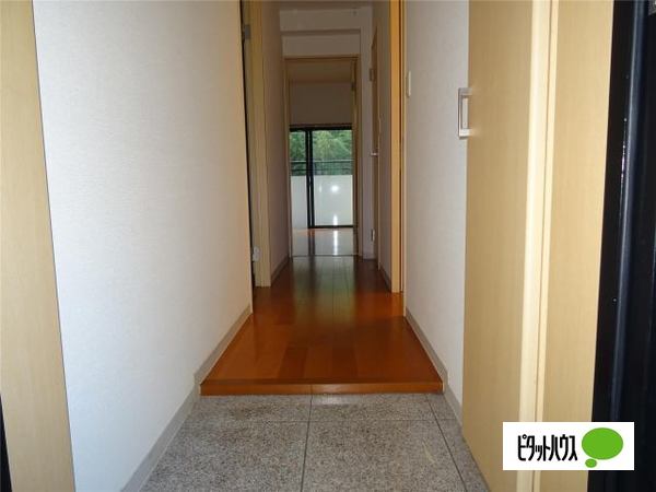 プラウド北小路弐番館の内装写真