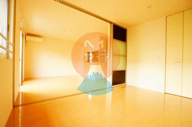 居室・リビング　開放感のあるお部屋ですね