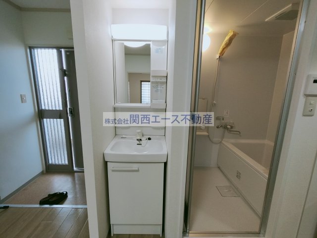 近鉄奈良線 東花園駅 徒歩7分 3階建 築40年の内装写真