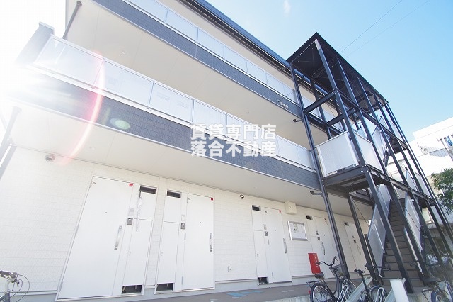 建物外観　2018年6月完成