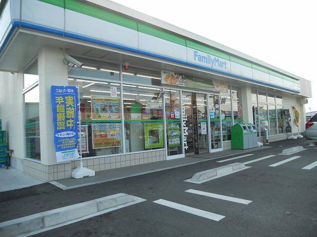 コンビニ　ファミリーマート掛川富部店（コンビニ）まで349m