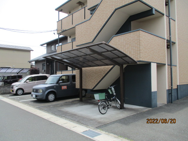 浜松市中央区 3階建 築22年の外観写真