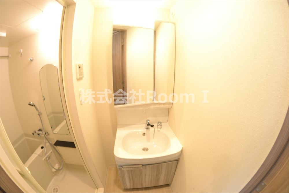 洗面設備　使いやすい洗面所です