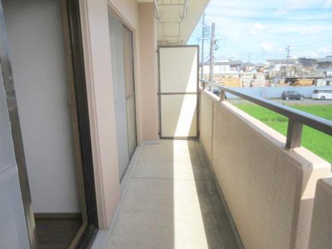 バルコニー　バルコニー（イメージ）