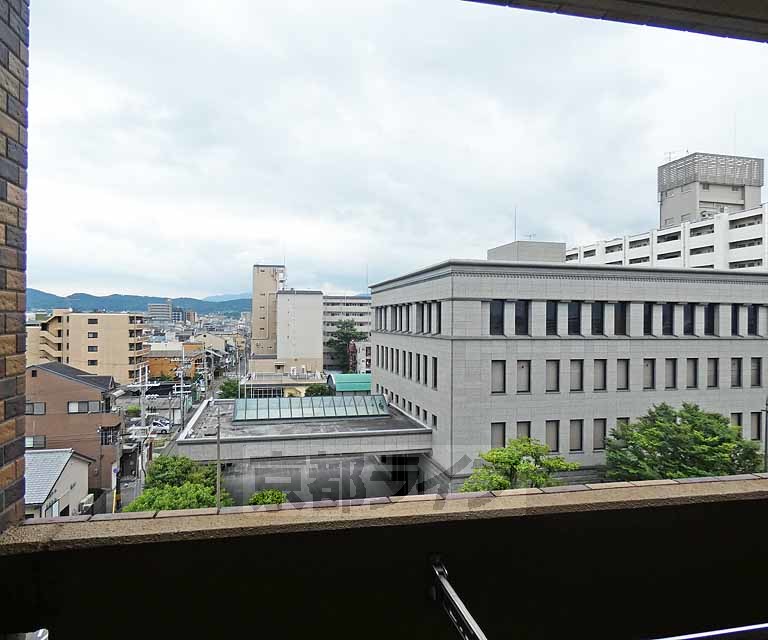【京都市南区西九条大国町のマンションの眺望】
