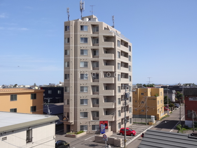 リアライズ函館柏木町の建物外観