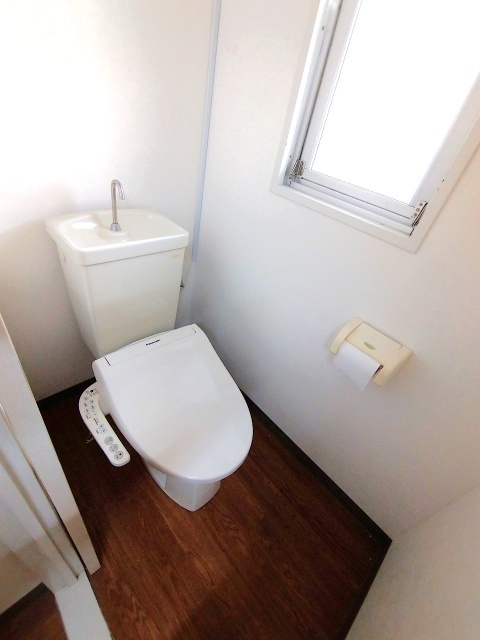 【長崎市新地町のマンションのトイレ】