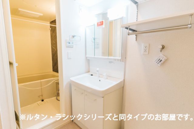 【筑紫野市武蔵のアパートの洗面設備】