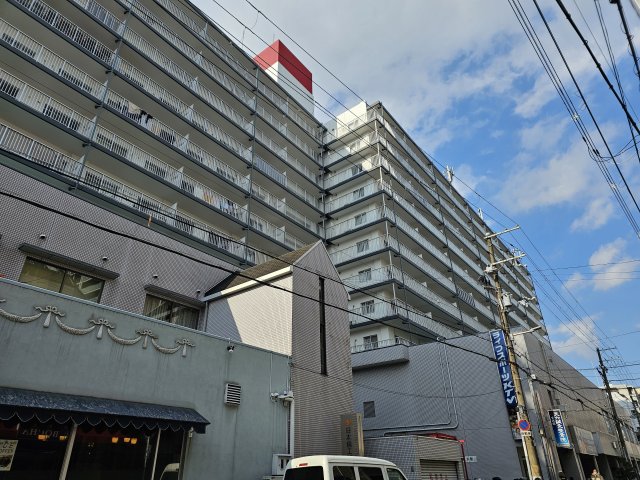 大阪市北区長柄西のマンションの建物外観
