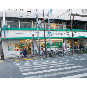 【福岡市中央区赤坂のマンションのスーパー】