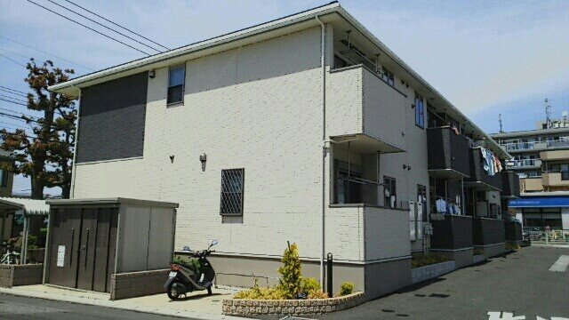 【カーサ フェリス　202号室の建物外観】