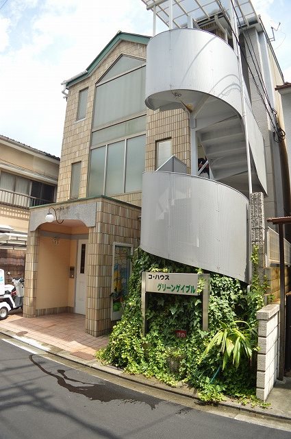 テイクツー松原の建物外観