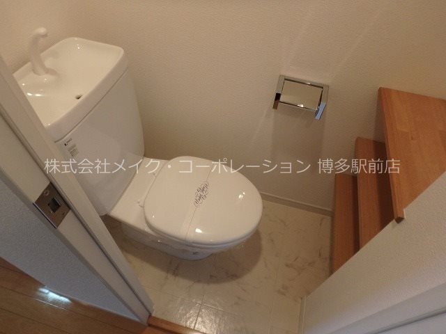 【福岡市博多区中洲中島町のマンションのトイレ】