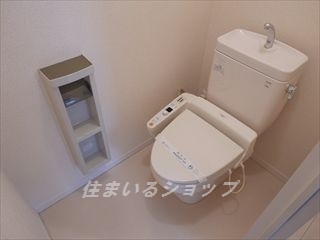 【アルル　壱番館のトイレ】