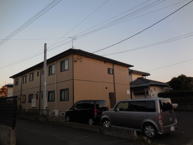 いちき串木野市恵比須町のアパートの建物外観