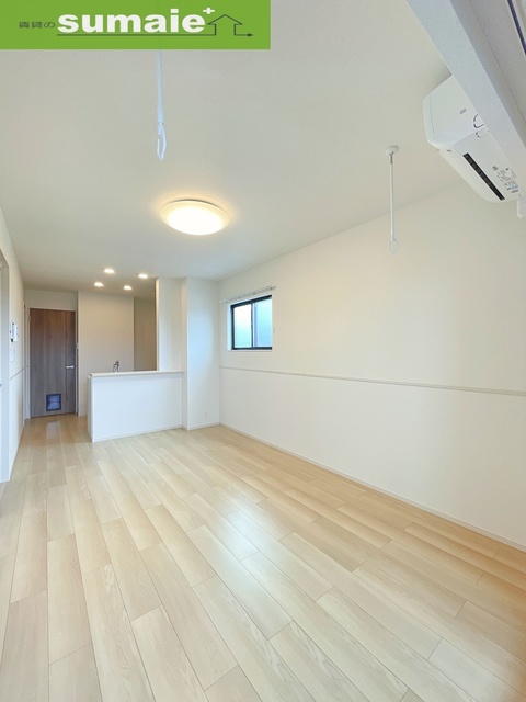 居室・リビング　同仕様写真