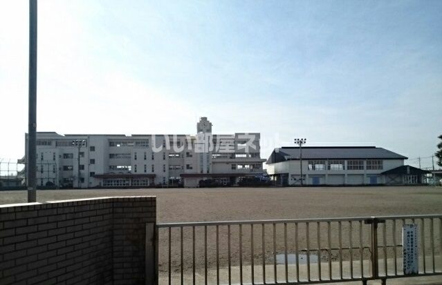小学校　栃木市立合戦場小学校（小学校）まで1353m