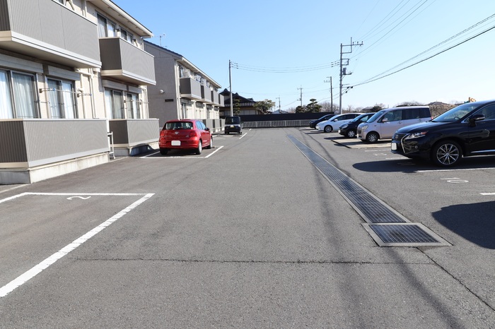 駐車場　駐車場