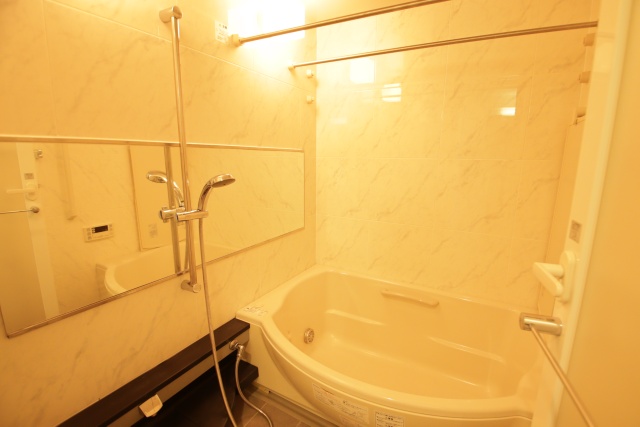 バス・シャワールーム　※別室の参考写真の為、現況優先です。