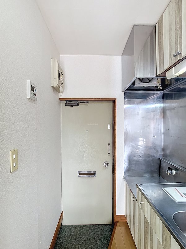 玄関　※他部屋参照