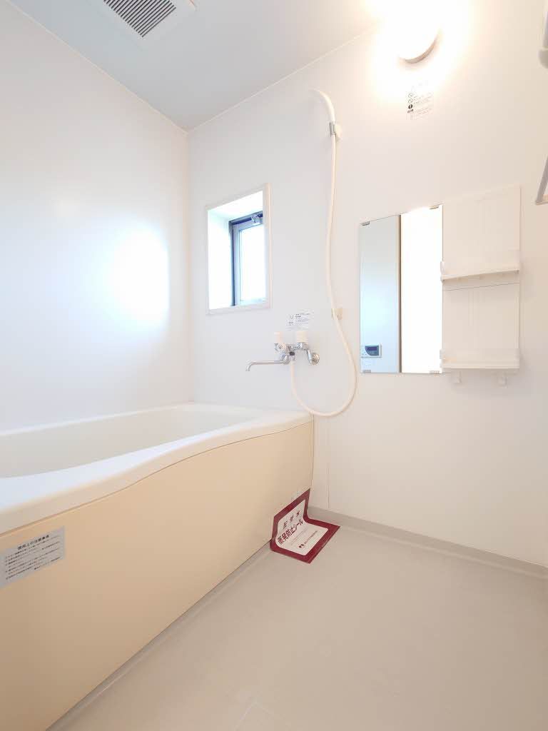 バス・シャワールーム　バスルーム