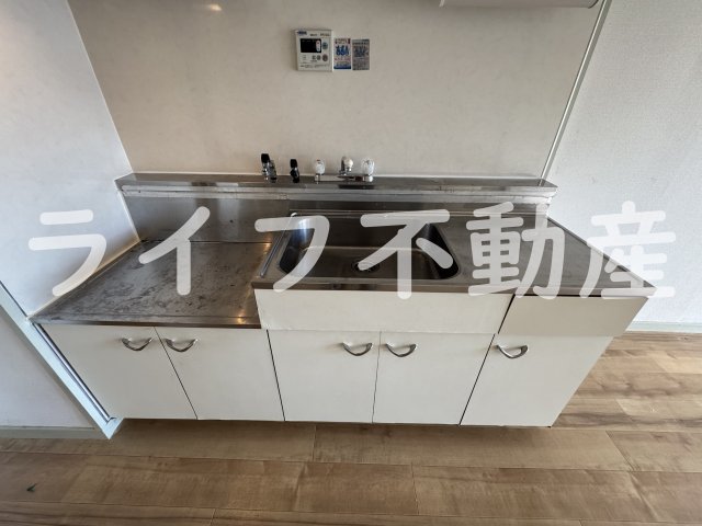 キッチン　キッチンでお料理をお楽しみください