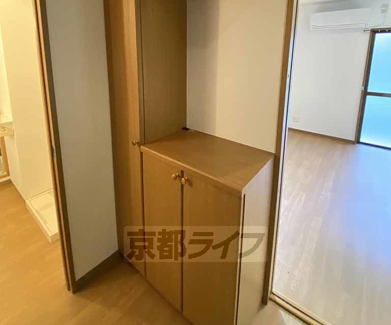 収納　靴収納つきの玄関