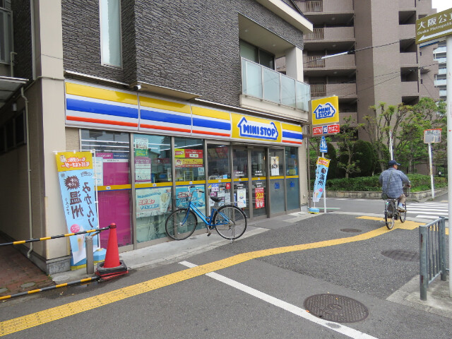 コンビニ　ミニストップ中百舌鳥駅前店（コンビニ）まで238m